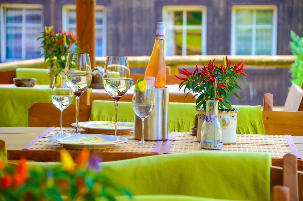 Pension & Restaurant Krakonos ハルラホフ エクステリア 写真
