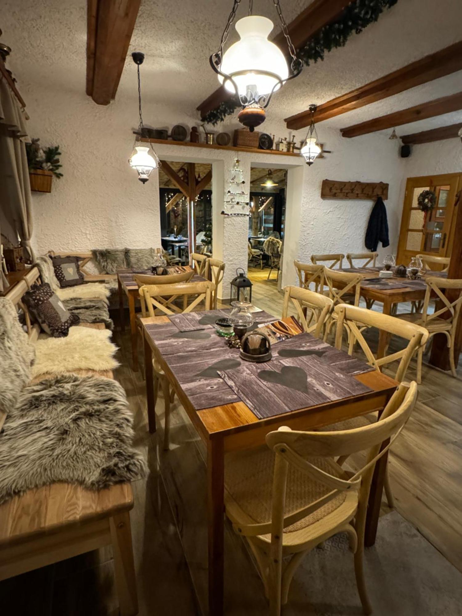 Pension & Restaurant Krakonos ハルラホフ エクステリア 写真