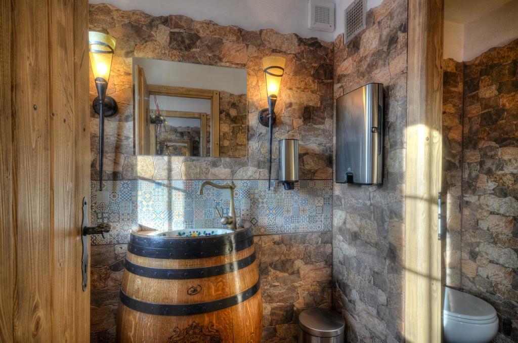 Pension & Restaurant Krakonos ハルラホフ エクステリア 写真